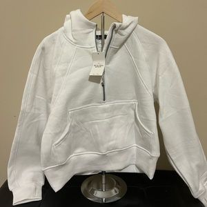 Trendy Queen White Half Zip Hoodie Size Small